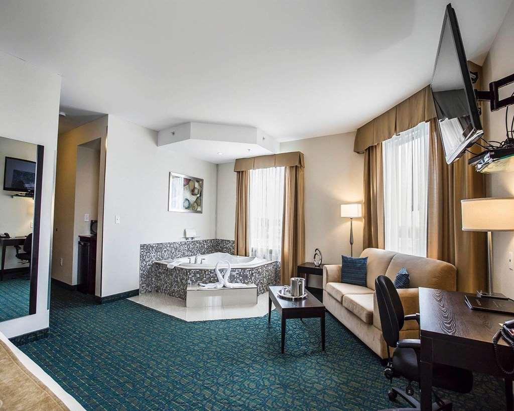 Comfort Hotel Bayer'S Lake Timberlea Oda fotoğraf