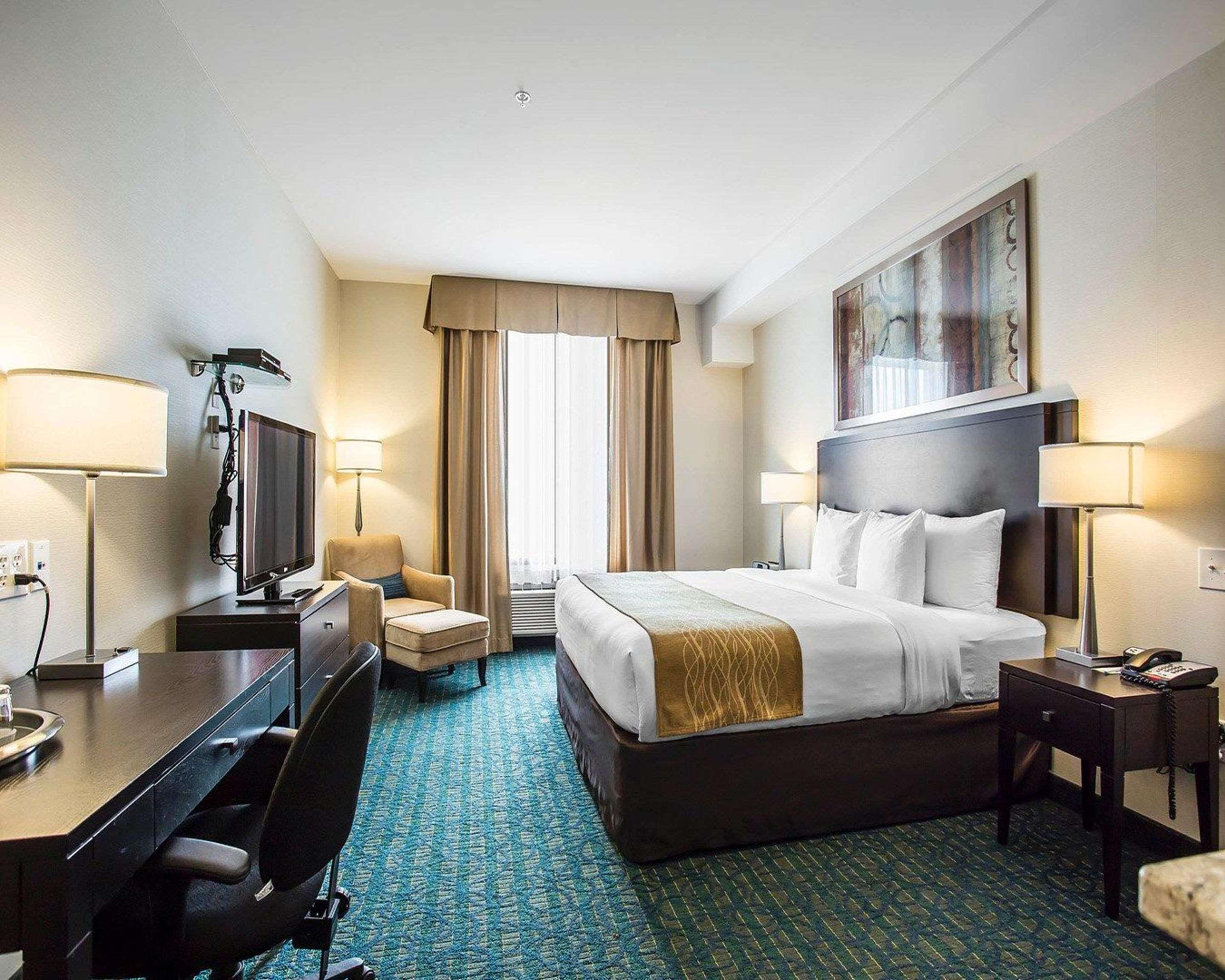 Comfort Hotel Bayer'S Lake Timberlea Dış mekan fotoğraf