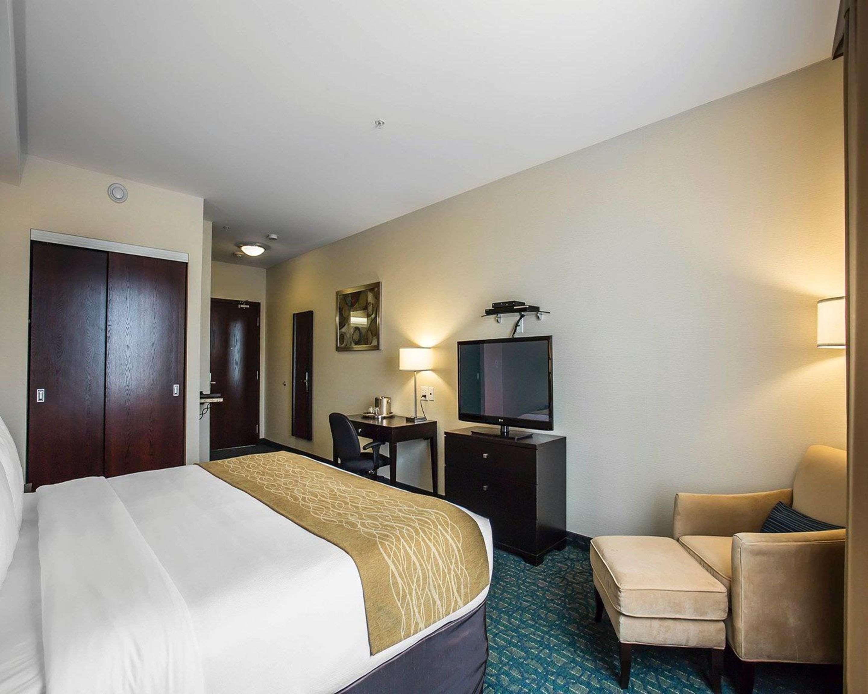Comfort Hotel Bayer'S Lake Timberlea Dış mekan fotoğraf