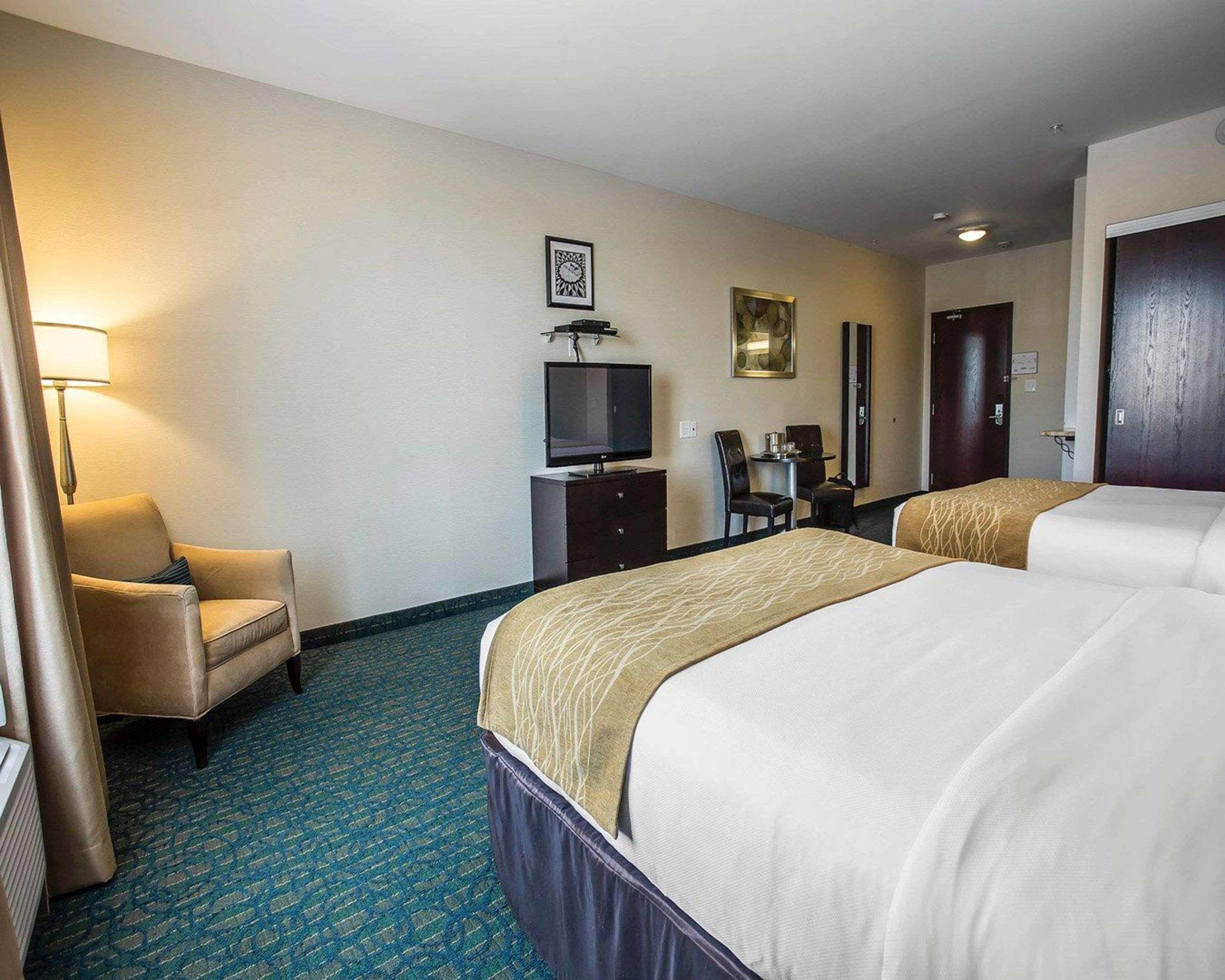 Comfort Hotel Bayer'S Lake Timberlea Dış mekan fotoğraf