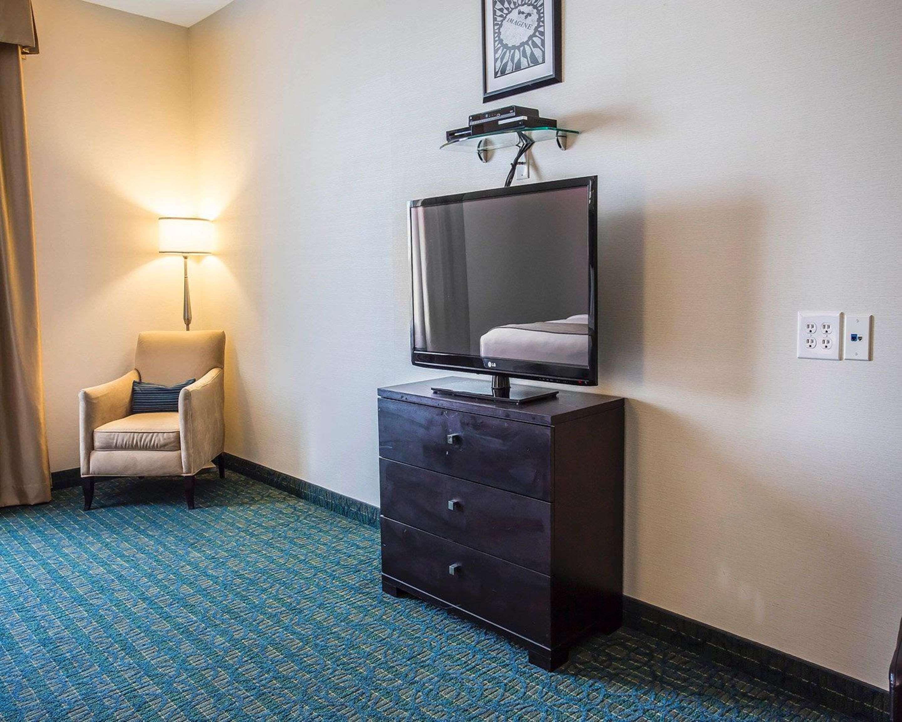 Comfort Hotel Bayer'S Lake Timberlea Dış mekan fotoğraf