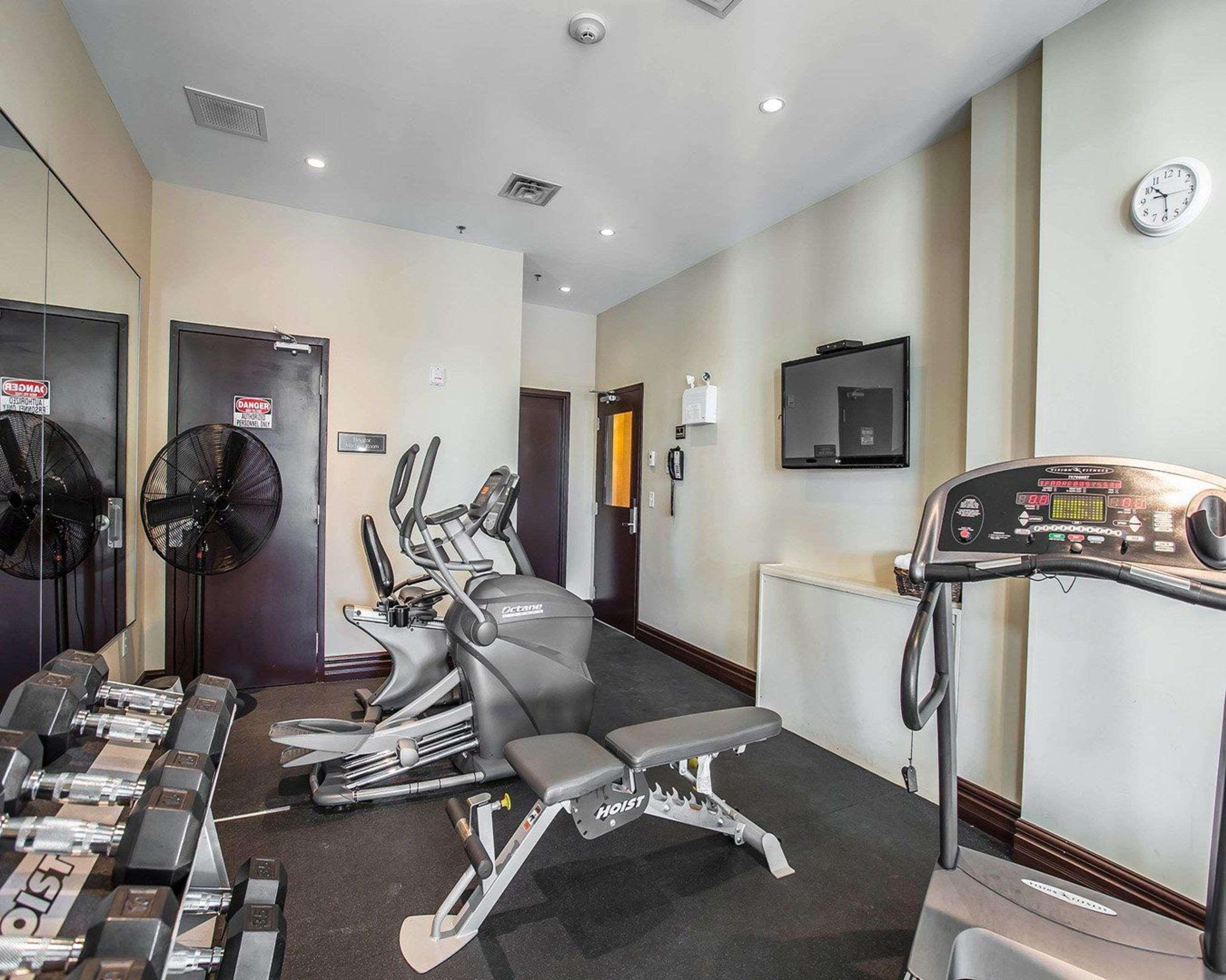 Comfort Hotel Bayer'S Lake Timberlea Dış mekan fotoğraf