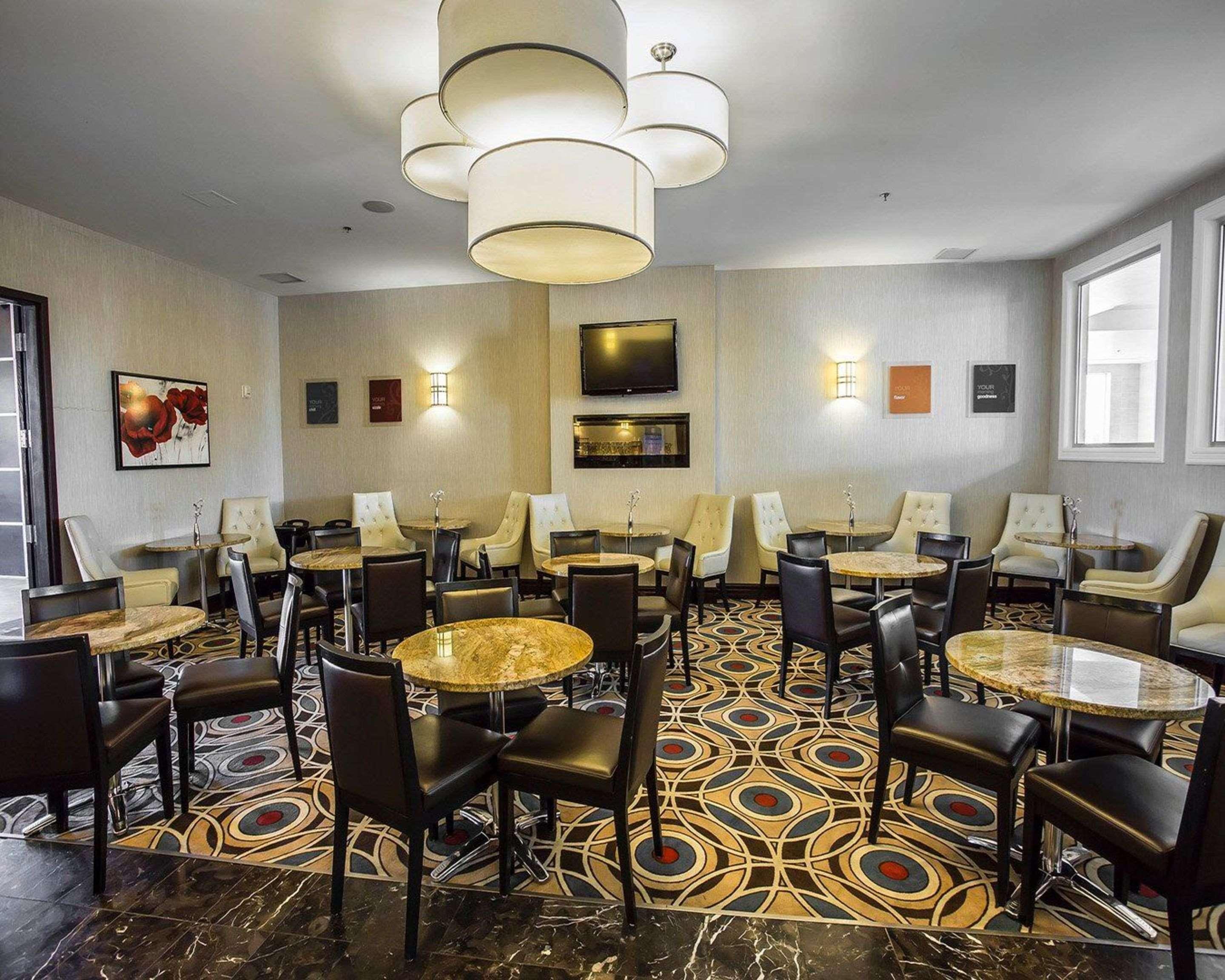 Comfort Hotel Bayer'S Lake Timberlea Dış mekan fotoğraf