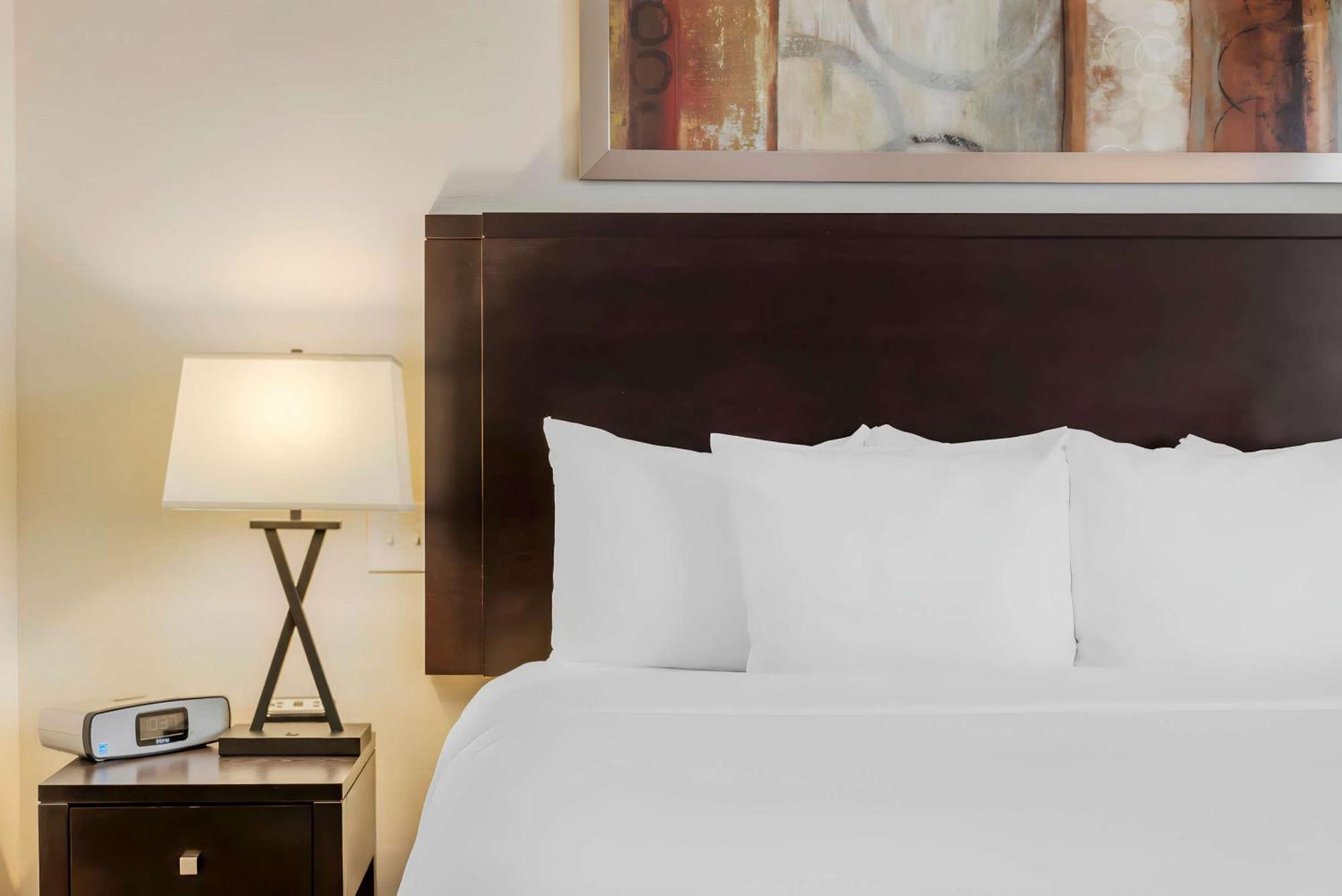 Comfort Hotel Bayer'S Lake Timberlea Dış mekan fotoğraf