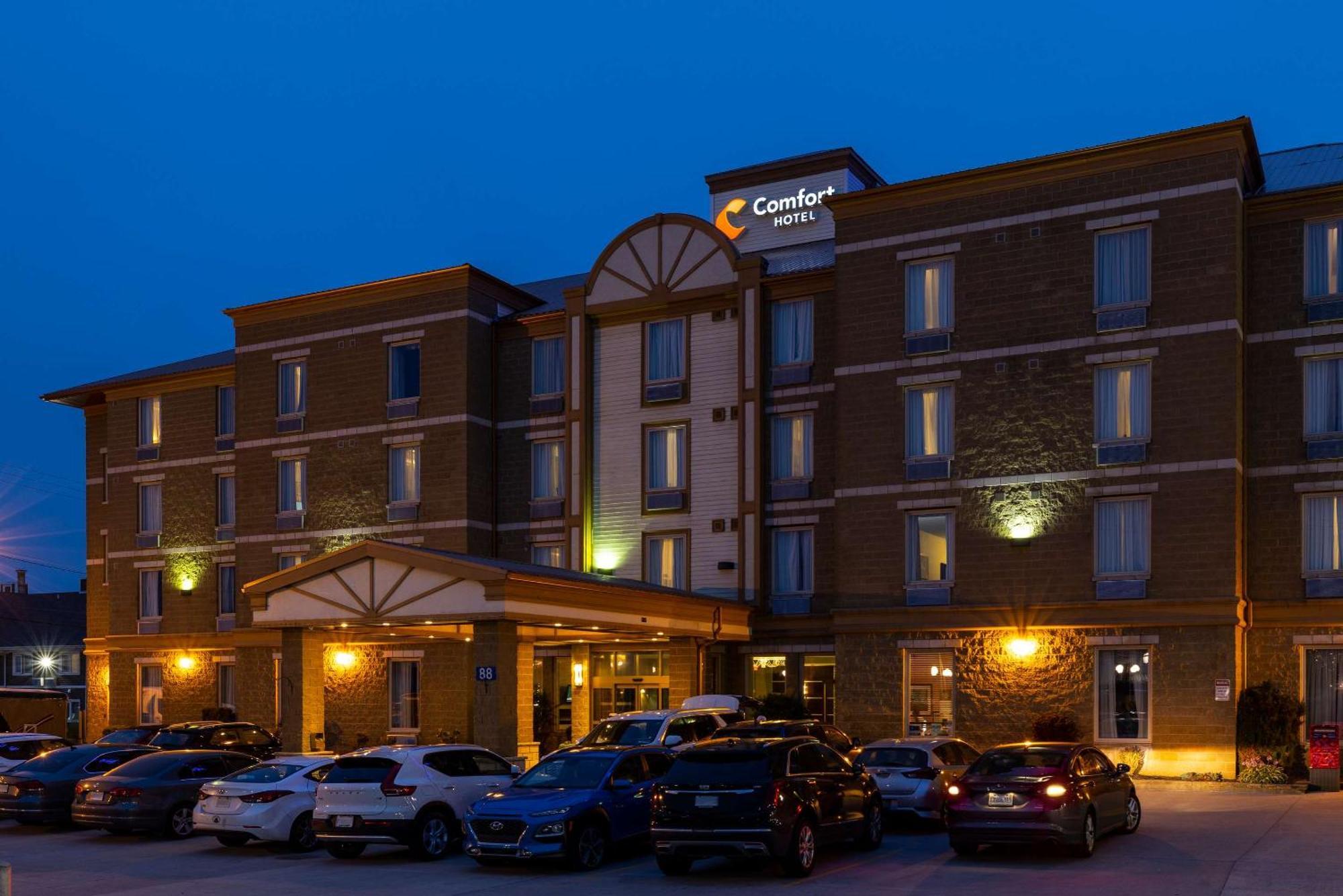 Comfort Hotel Bayer'S Lake Timberlea Dış mekan fotoğraf