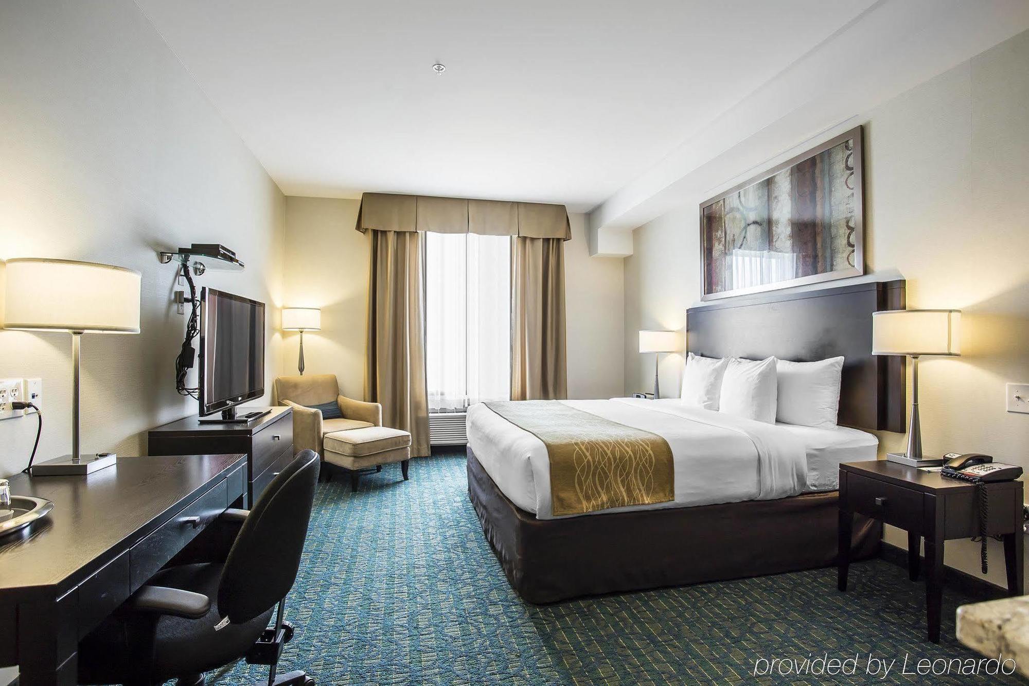 Comfort Hotel Bayer'S Lake Timberlea Dış mekan fotoğraf