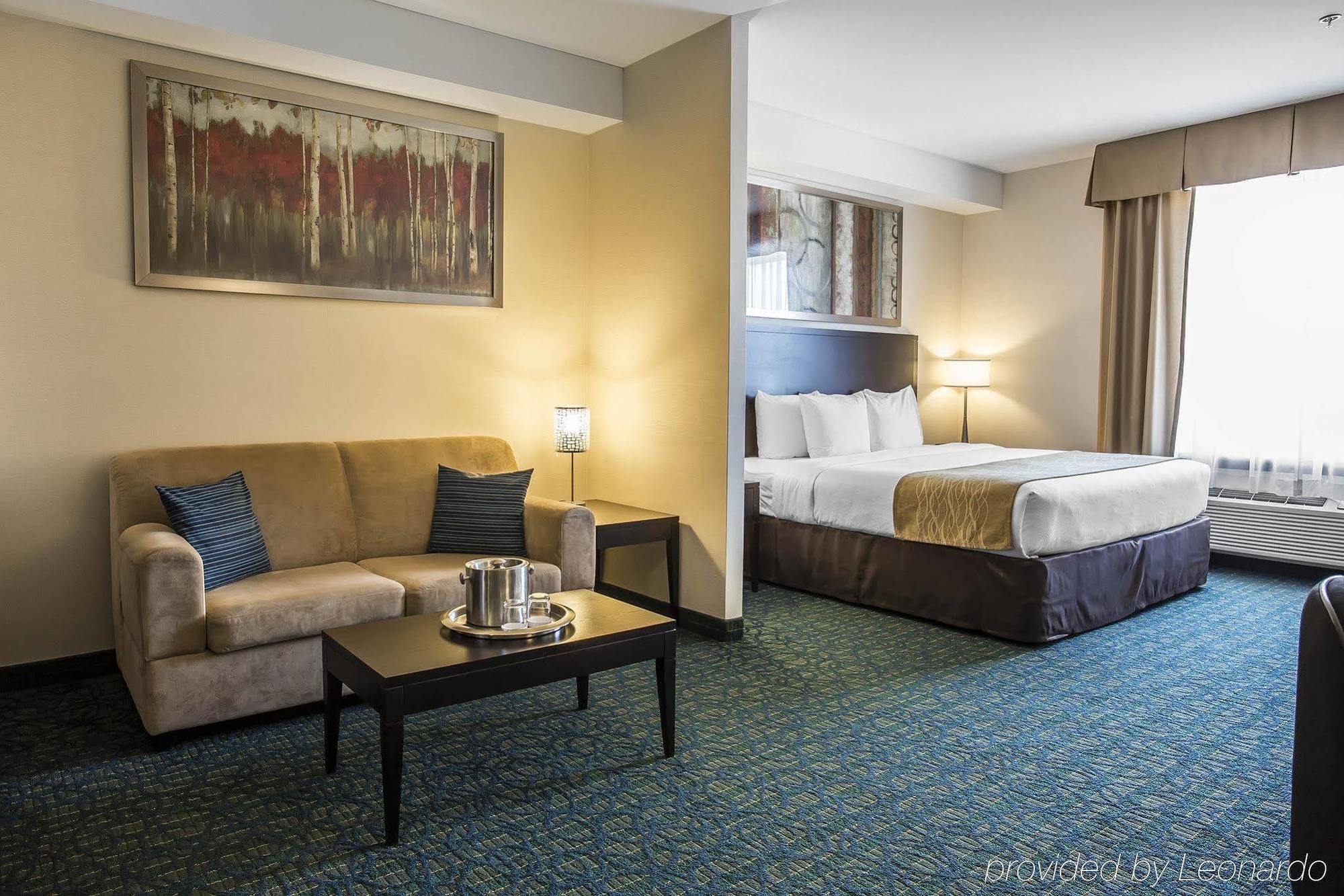 Comfort Hotel Bayer'S Lake Timberlea Dış mekan fotoğraf