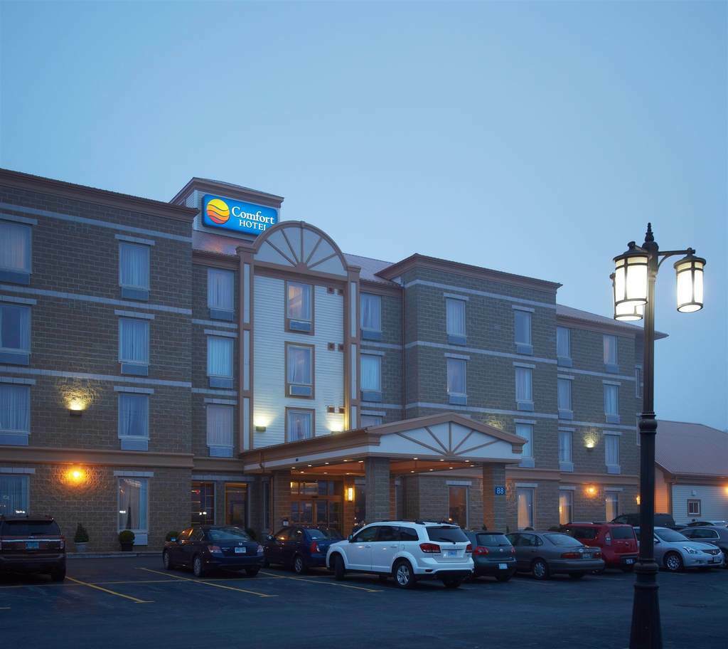 Comfort Hotel Bayer'S Lake Timberlea Dış mekan fotoğraf
